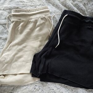Two Mate The Label Thermal Shorts